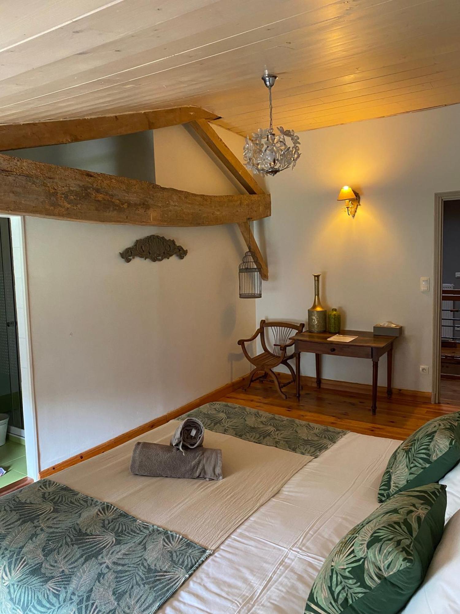 Maison D'Emmannaelle Auros Exteriör bild